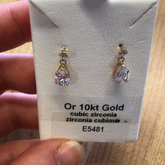 10k gold and Zirconium droplet earrings - Picture 3 of 5